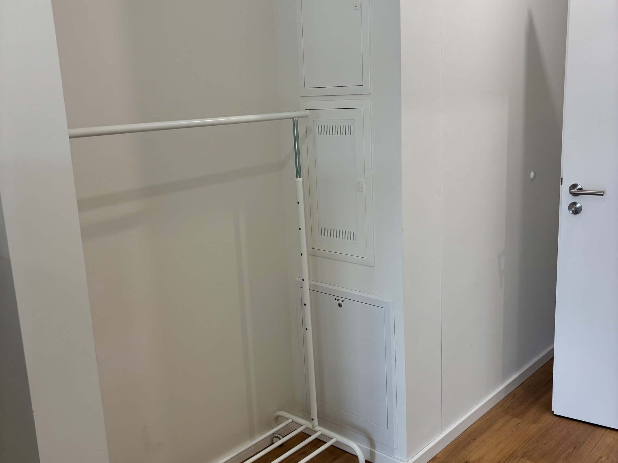 Garderobe im Studentenwohnheim